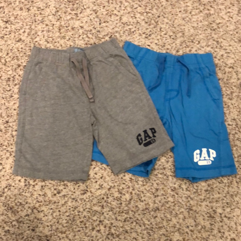 2 Pairs Gap Cotton Sz 5 Shorts